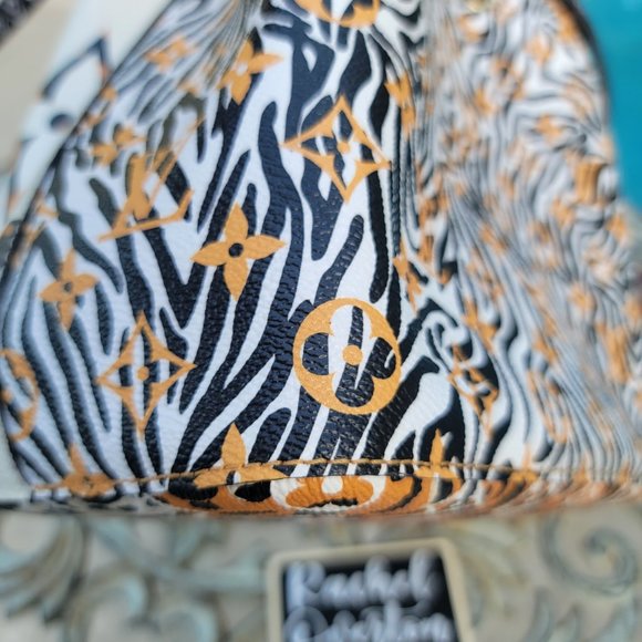 ❌❌SOLD ❌❌ Louis Vuitton NeoNoe Giant Jungle Ivory - Picture 7 of 16